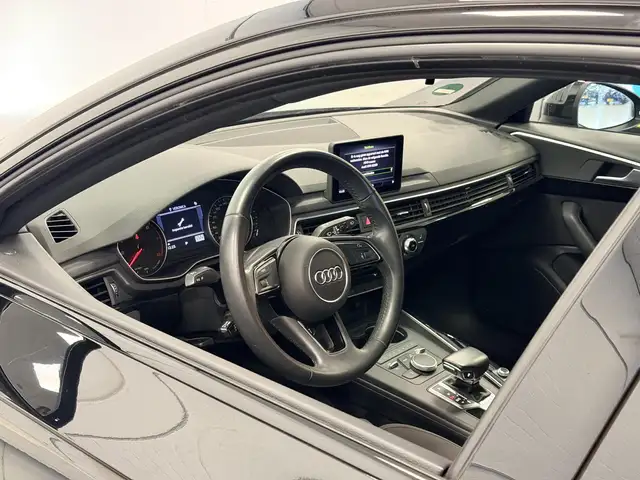 Audi A4 view 3