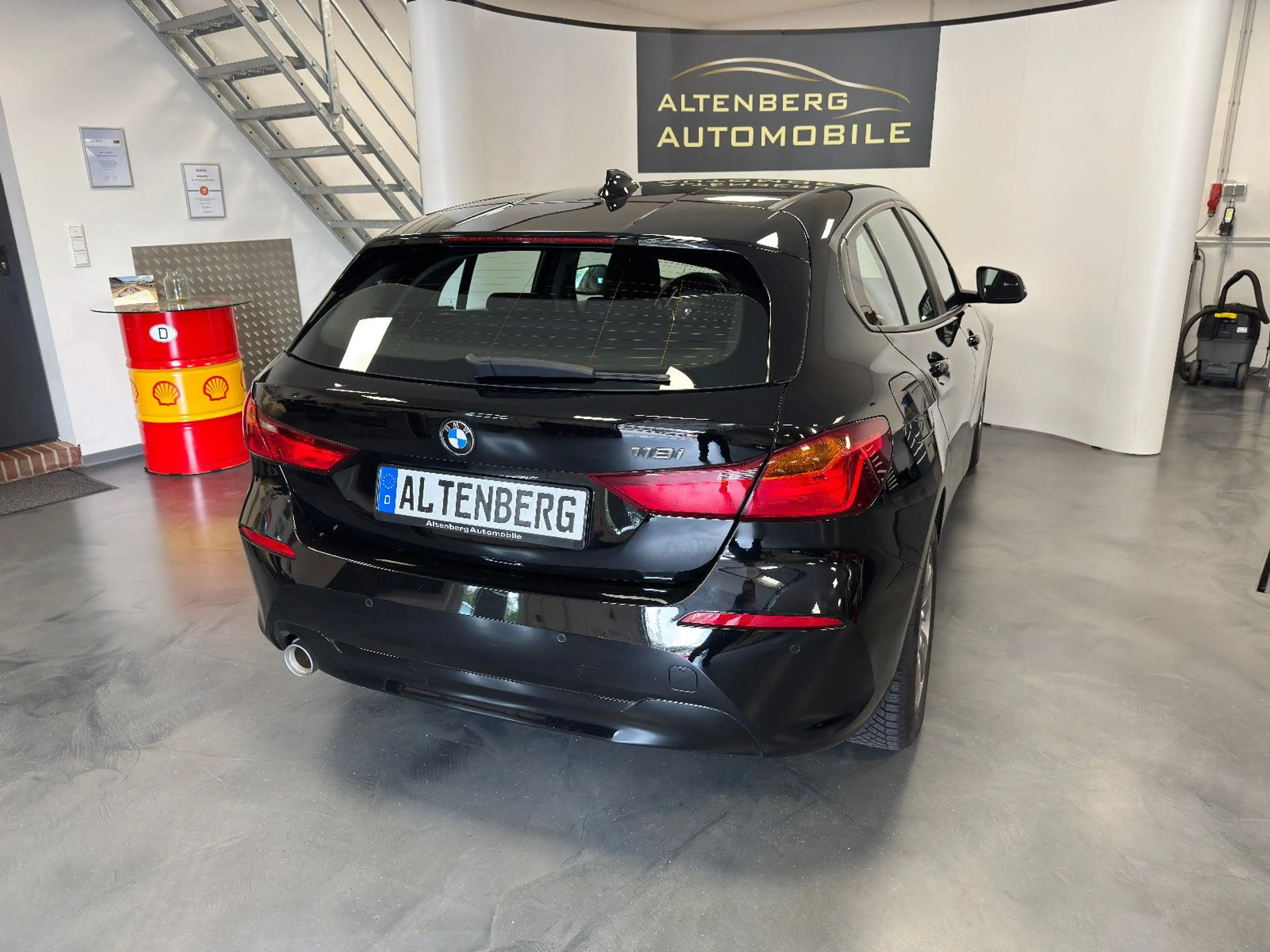BMW 118 i Advantage Navi CarPlay DAB AHK PDC Sitzhzg — photo 3