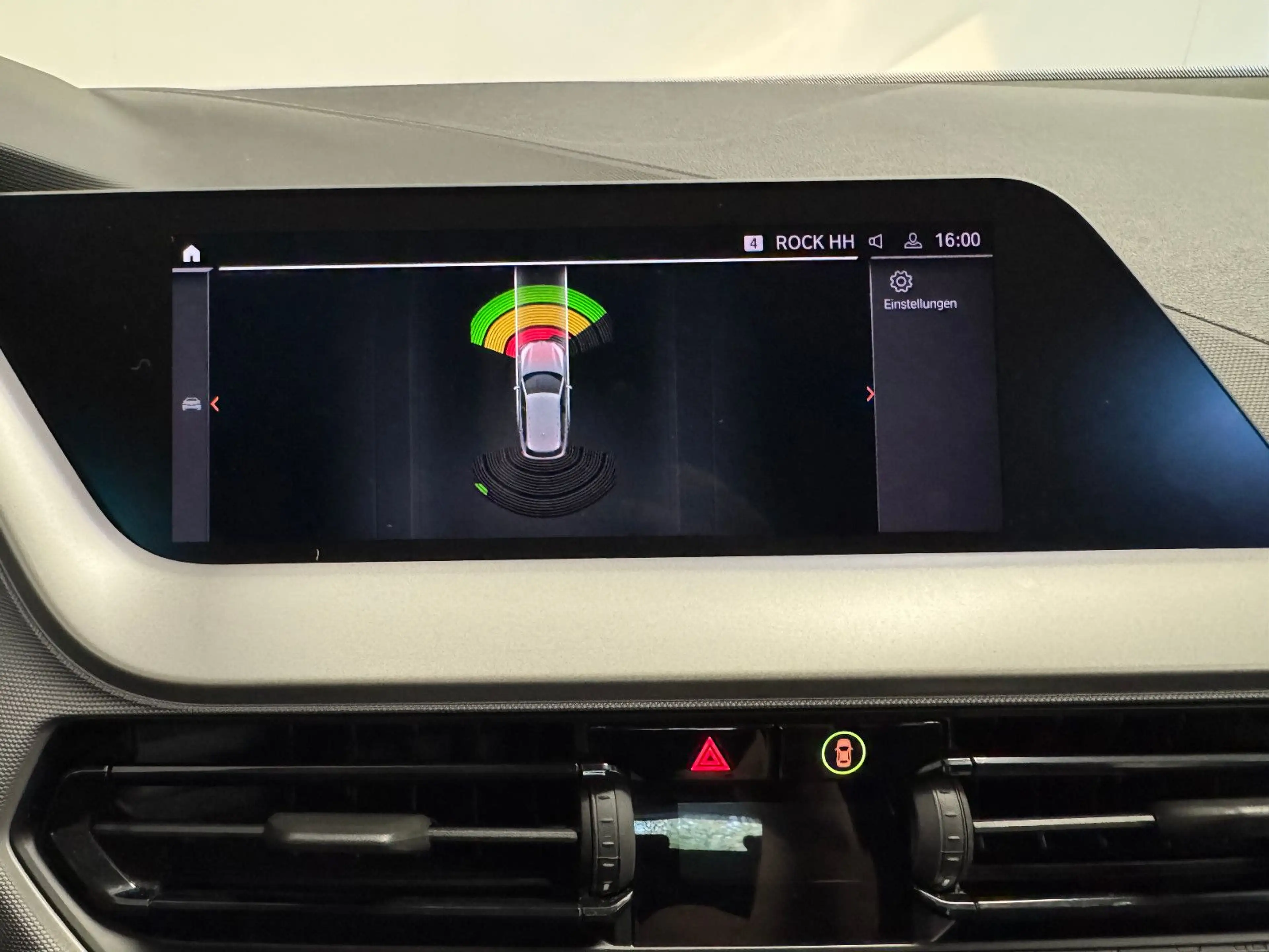 BMW 118 i Advantage Navi CarPlay DAB AHK PDC Sitzhzg — photo 13