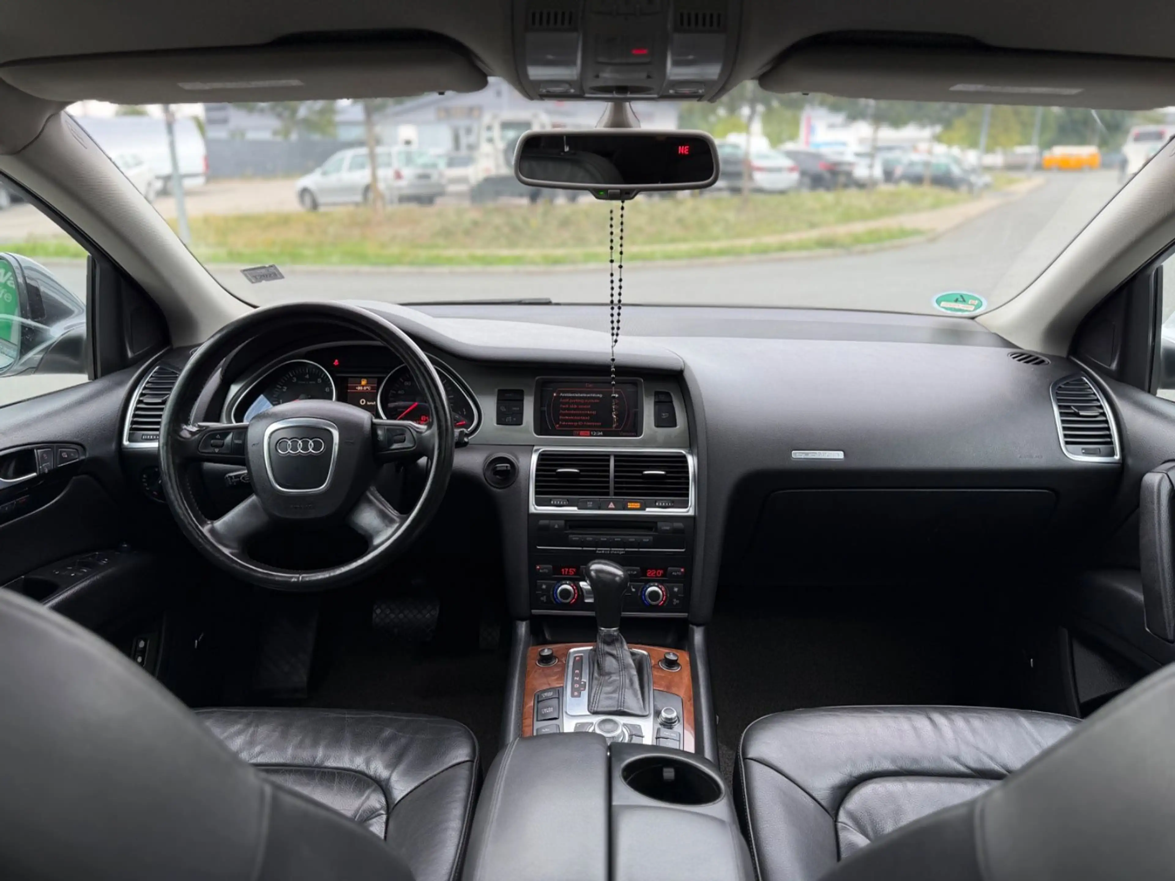 Audi Q7 4.2 FSI quattro*XENON*PANORAMA*NAVI*USAMODEL* — photo 12