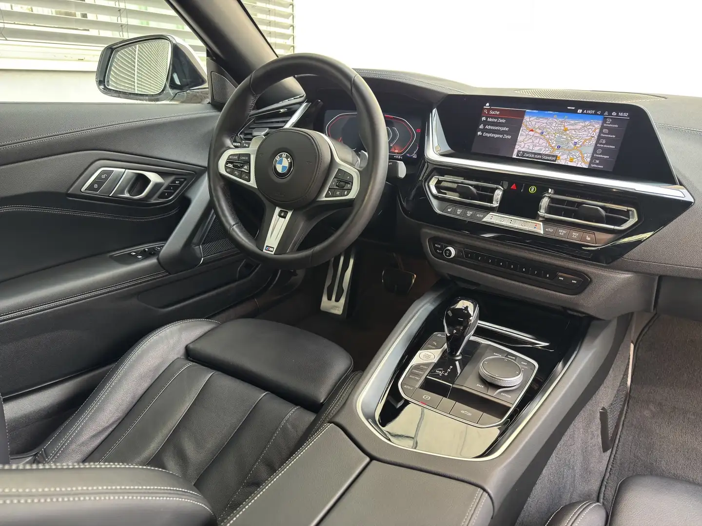 BMW Z4 sDr 30i LED Navi HUD HiFi ParkAs DrivAs SHZ - 2