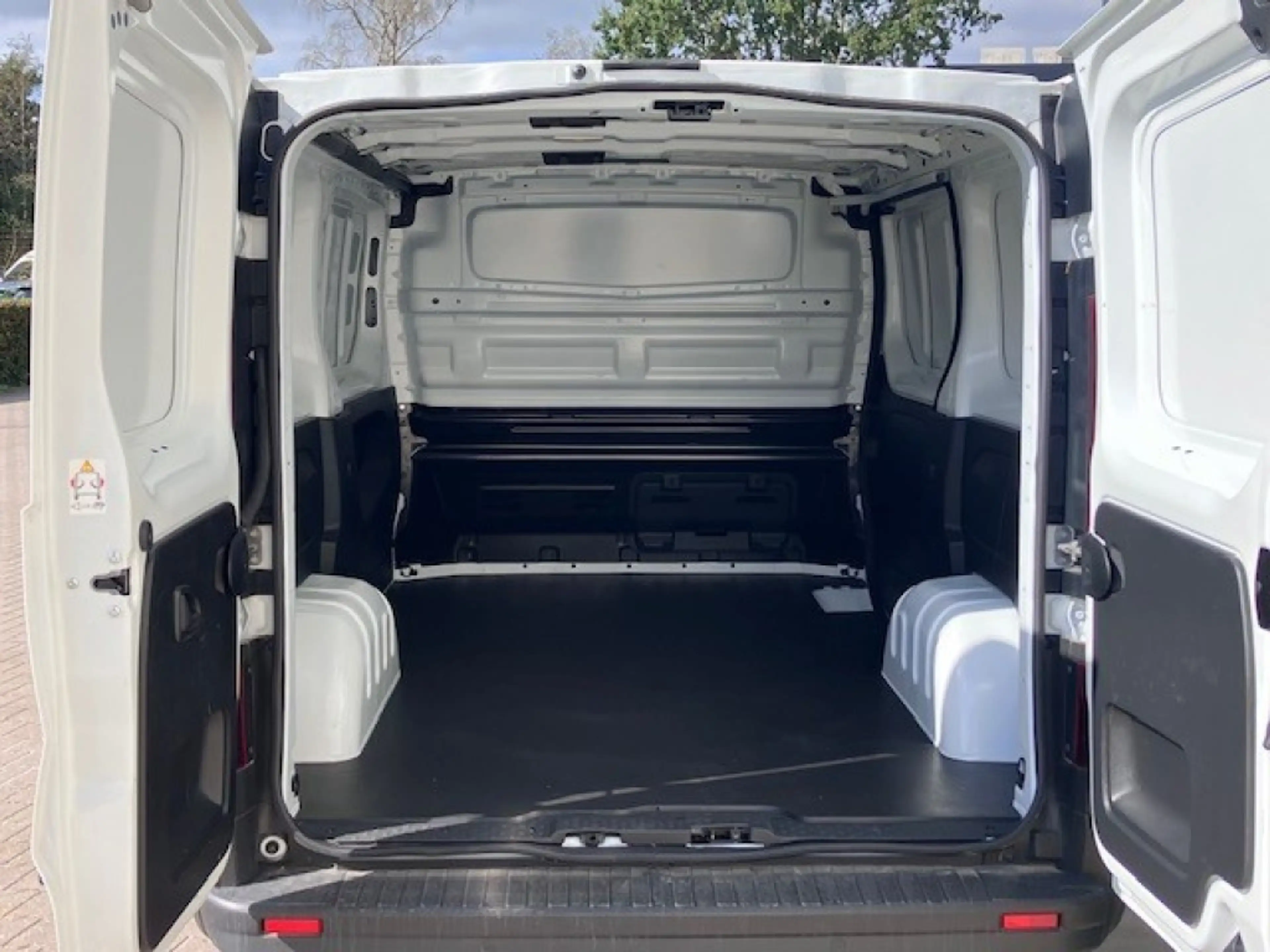 Renault Trafic 2.0 D 110pk  L1H1 - Navi/apple carplay/android aut — photo 9