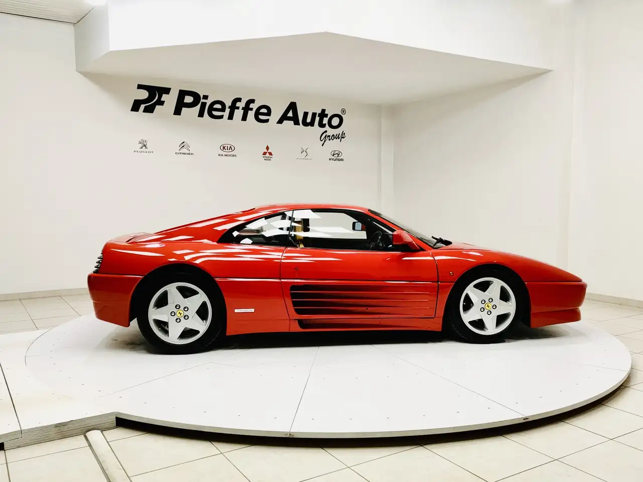 Ferrari 348 TB 1990 • 52.000 km certificati • Orig, foto 2