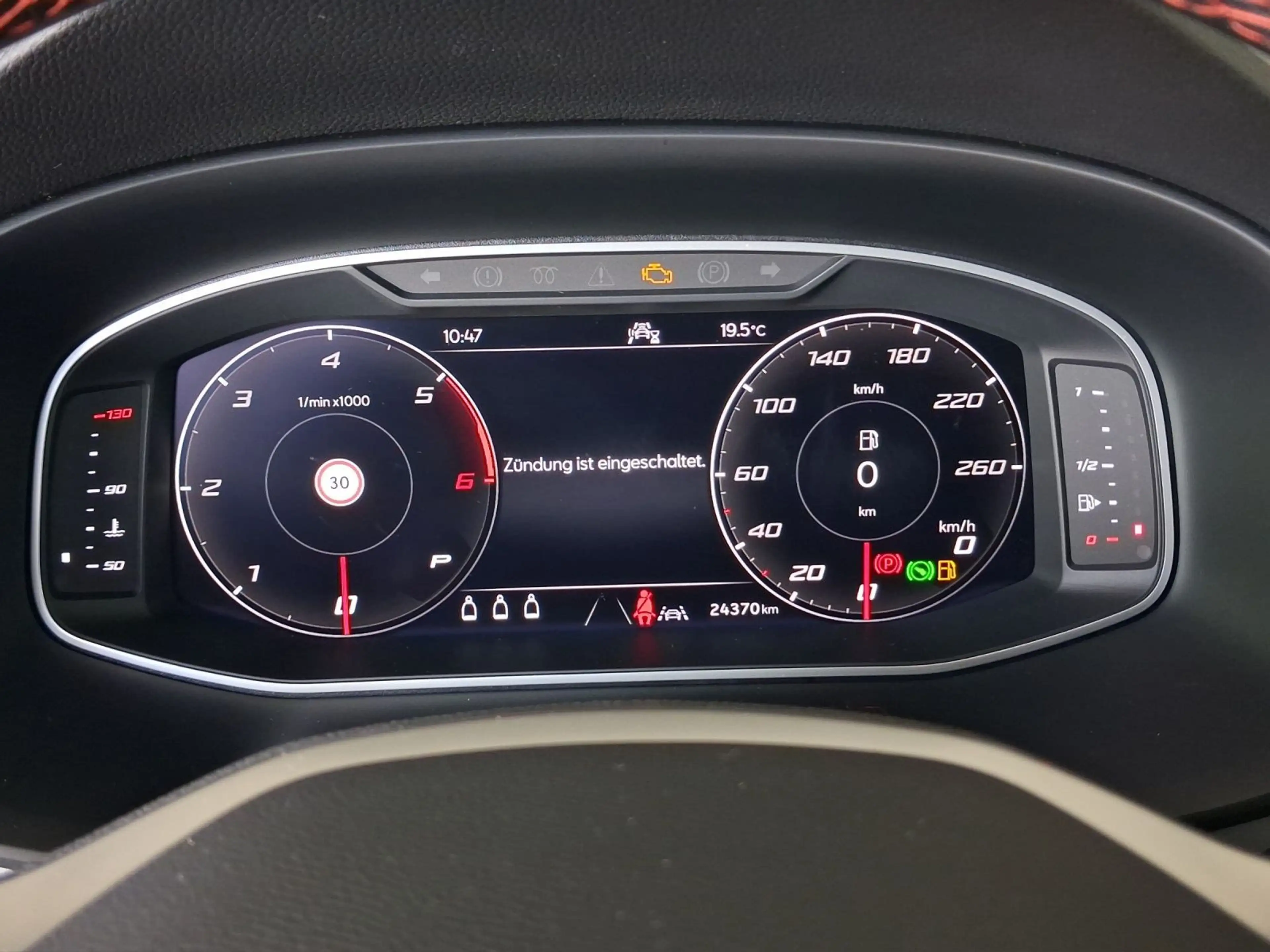 SEAT Ateca 2.0 TDI DSG FR NAVI AHK ACC SITZHZ PARKLEN — photo 10