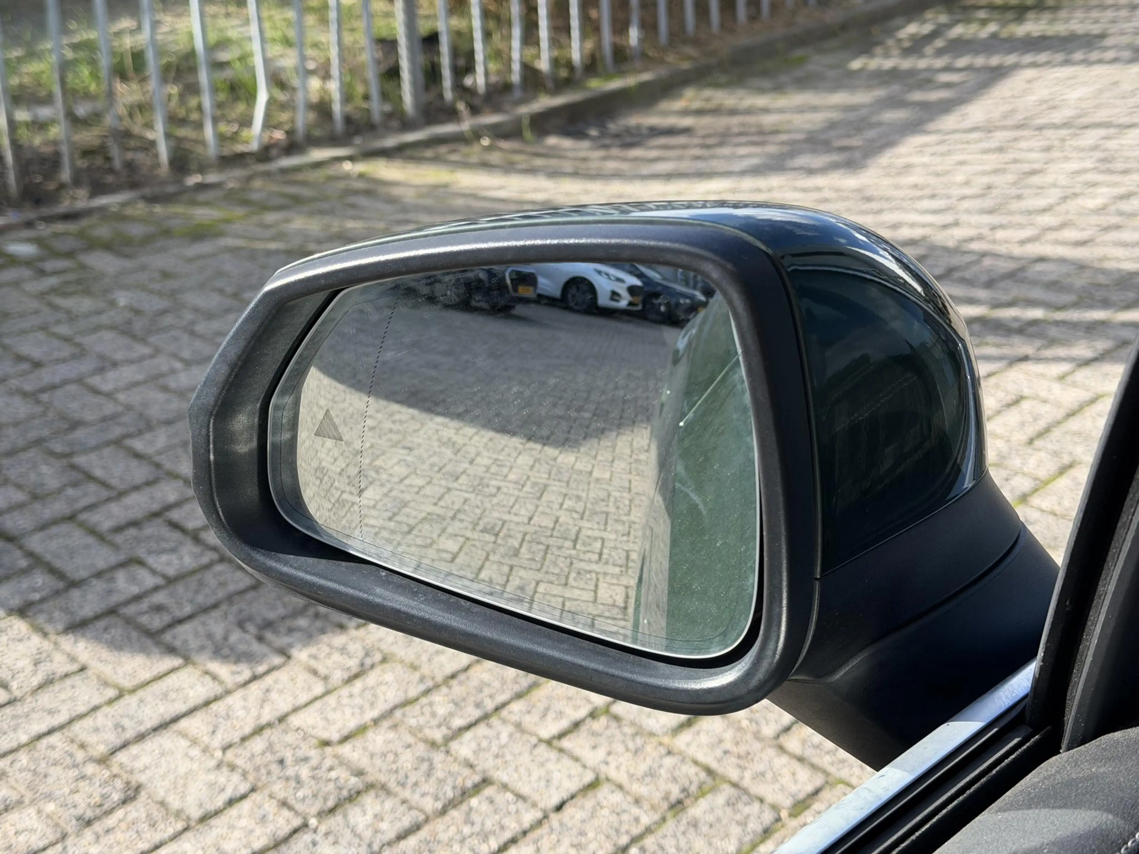 BMW 230 2-serie Active Tourer 230e xDrive M Sport 18"/Pano — photo 9