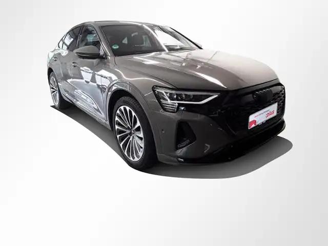 Audi Q8 E-Tron view 10