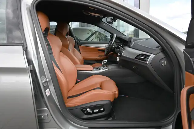 BMW M5 view 12