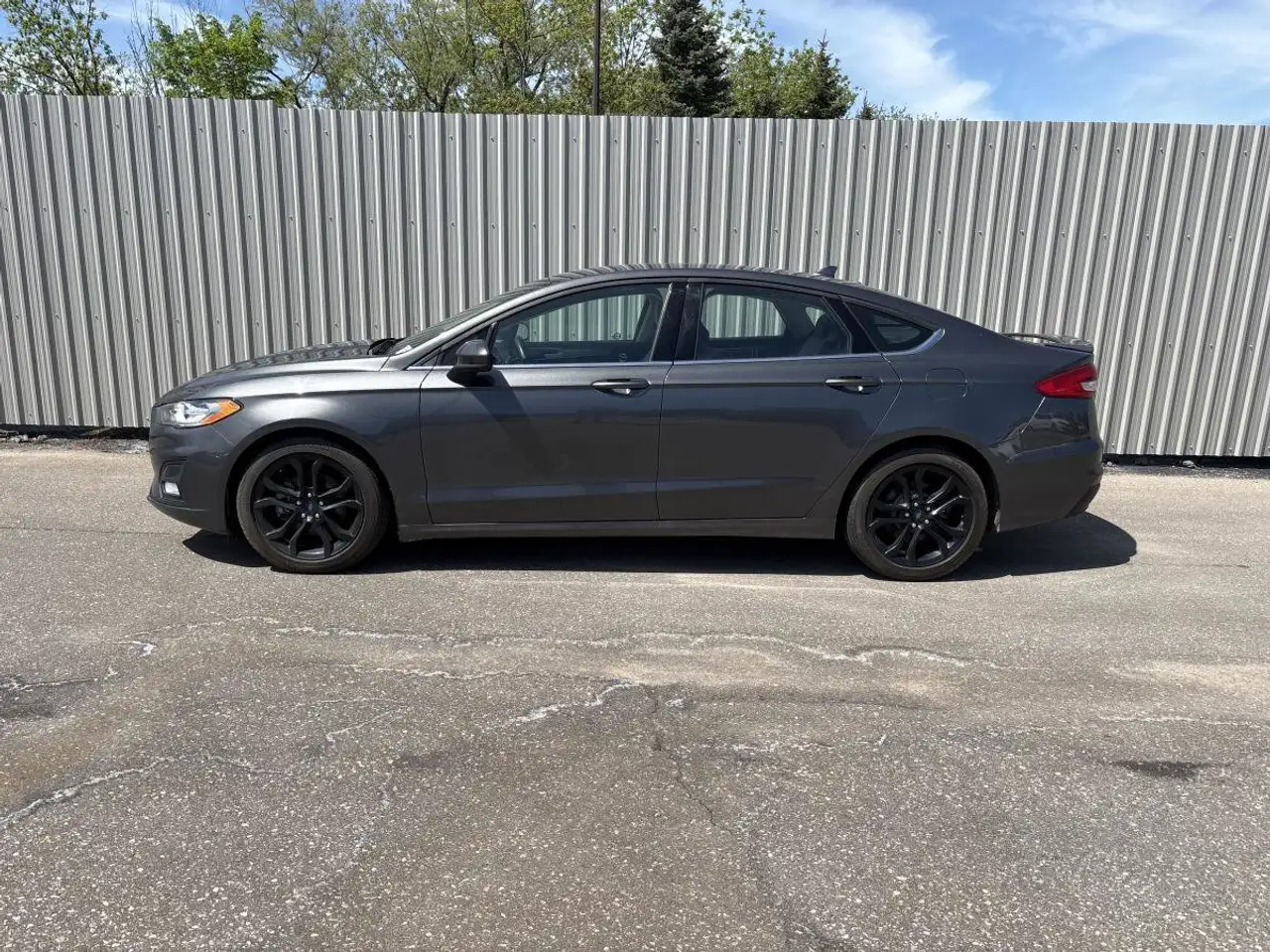 Ford Fusion снимка Ford Fusion