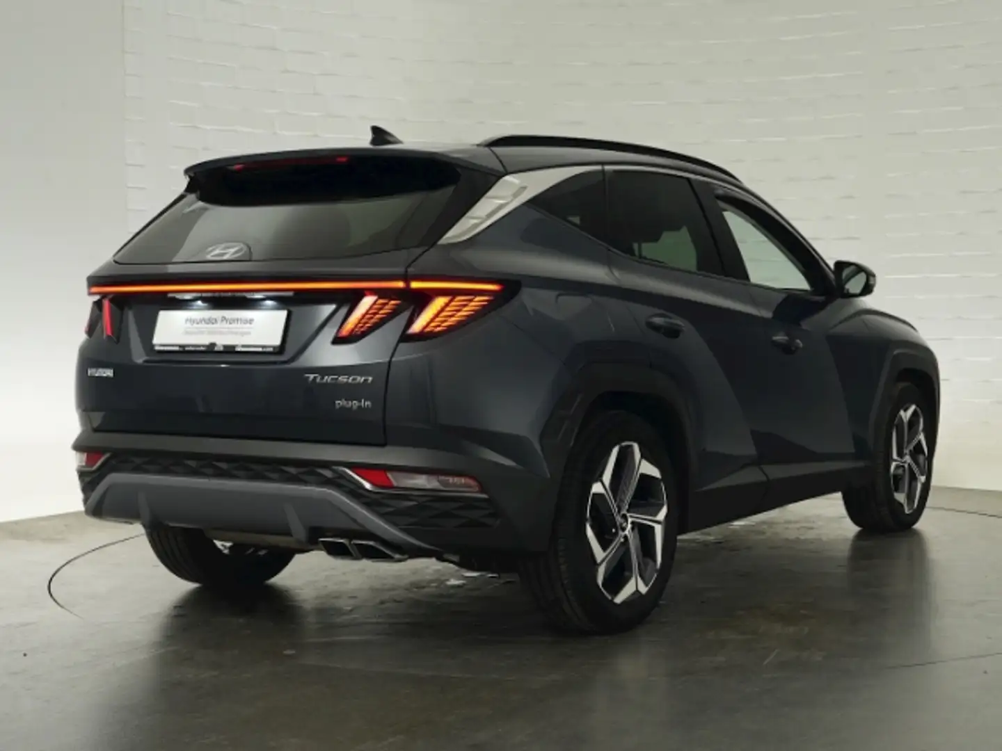 Hyundai TUCSON PHEV PRIME 4WD AT+AHK+NAVI+RÜCKFAHRKAMERA+PANORAMA Gris - 2