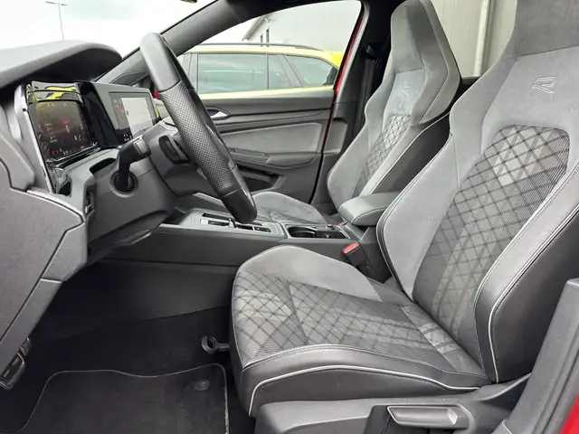 Volkswagen Golf view 11