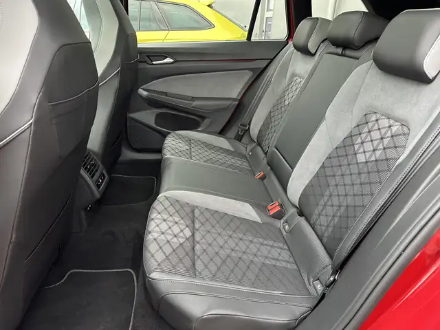 Volkswagen Golf view 13