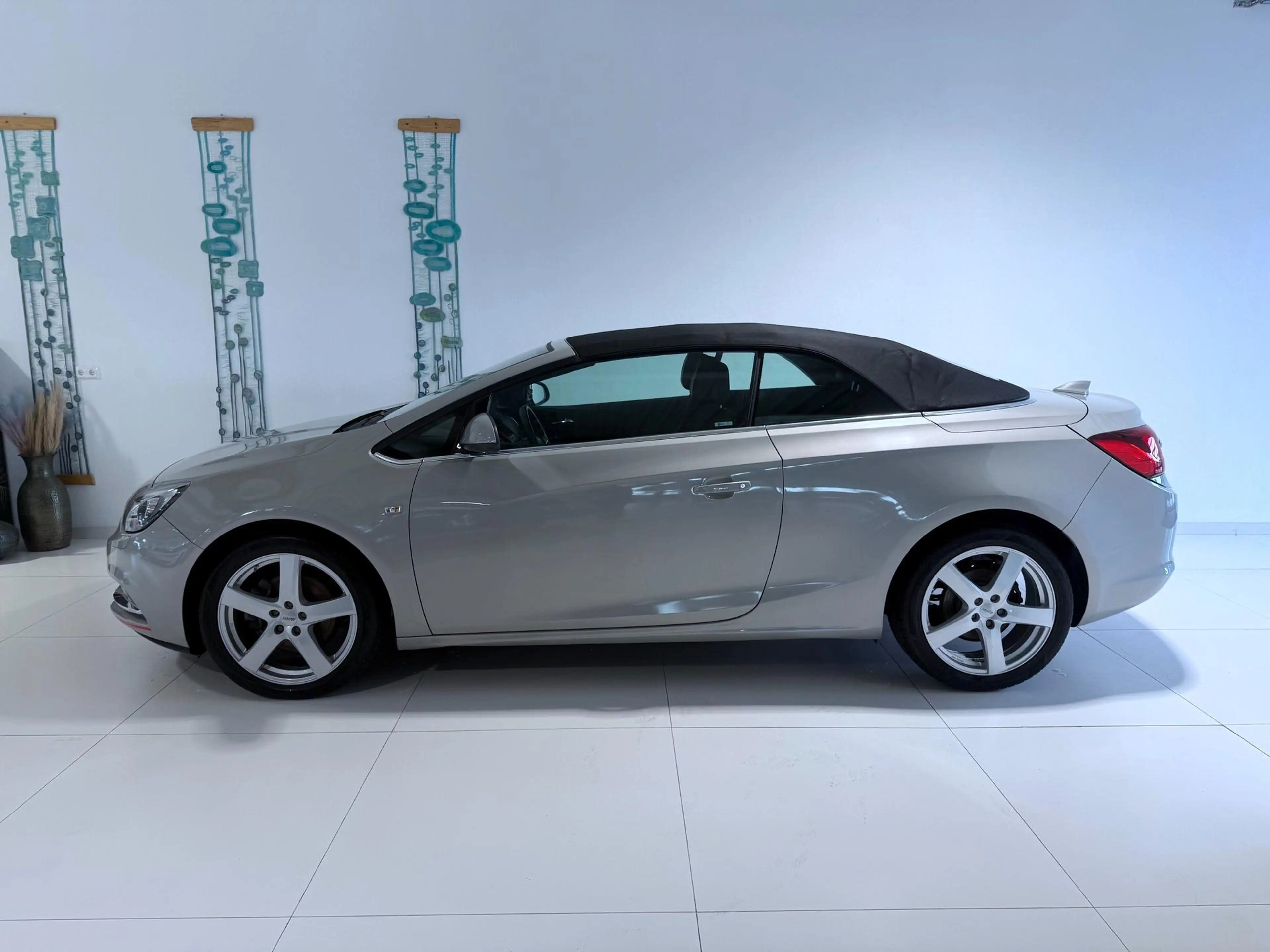 Opel Cascada 1.6 SIDI Turbo Innovation ecoFlex 2-Zonen-Klima... — photo 3