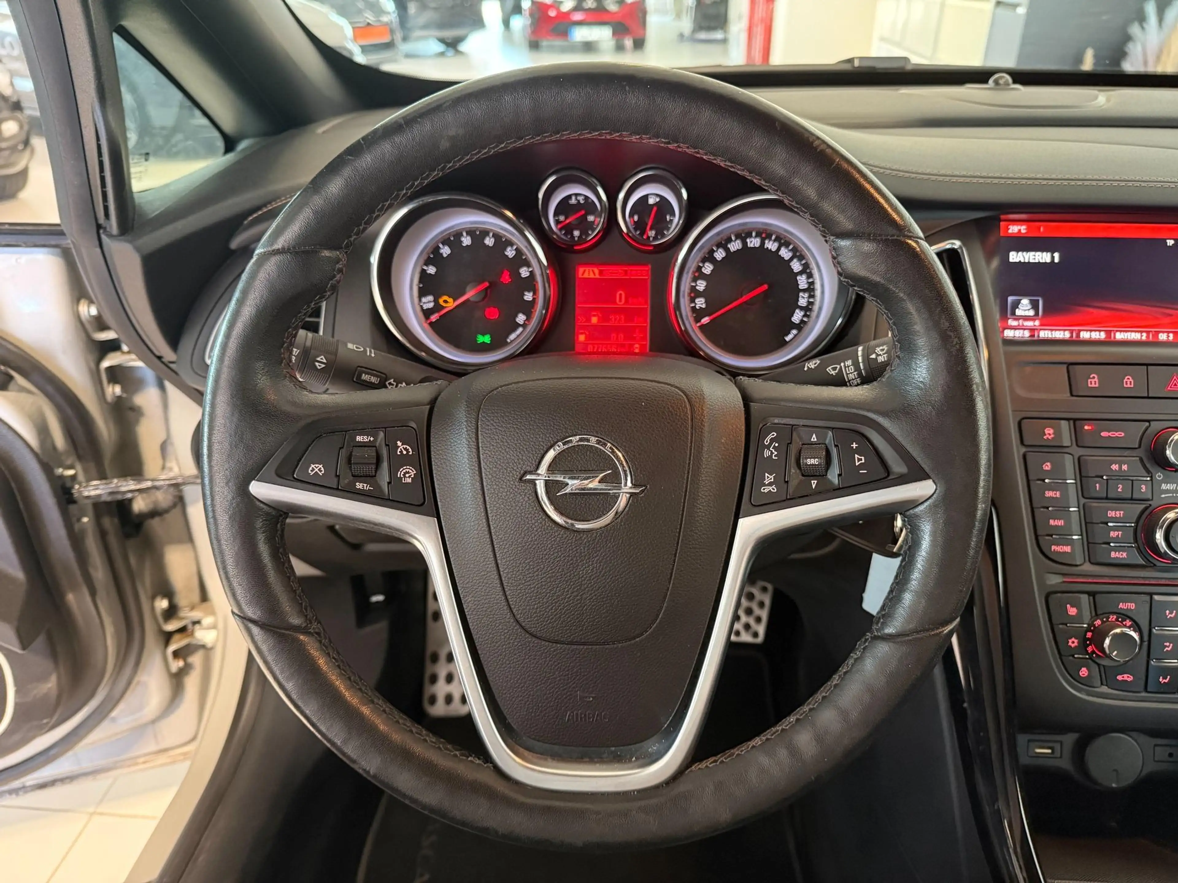 Opel Cascada 1.6 SIDI Turbo Innovation ecoFlex 2-Zonen-Klima... — photo 11