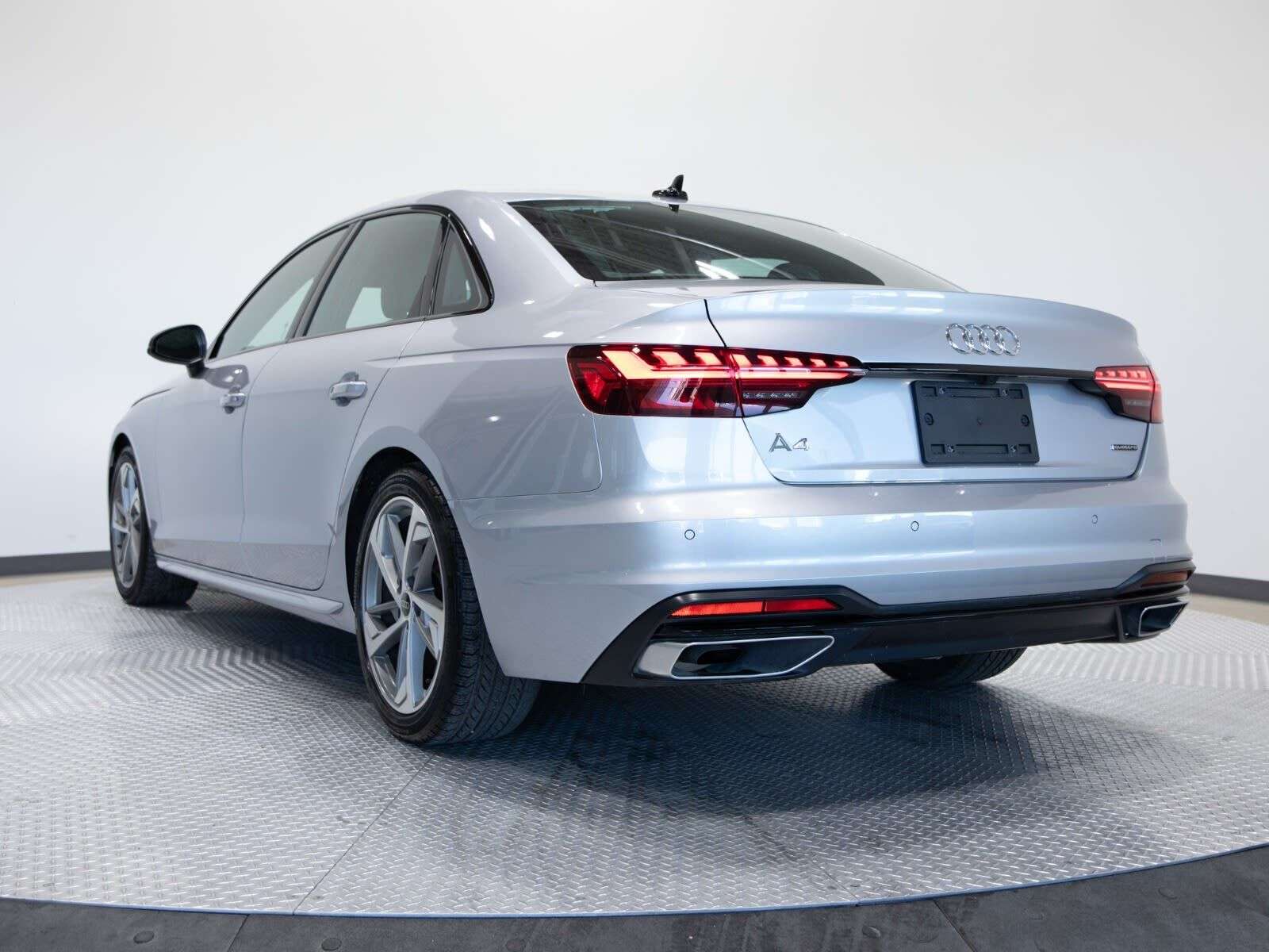 2024 Audi A4 45 KOMFORT / NO ACCIDENTS — photo 1