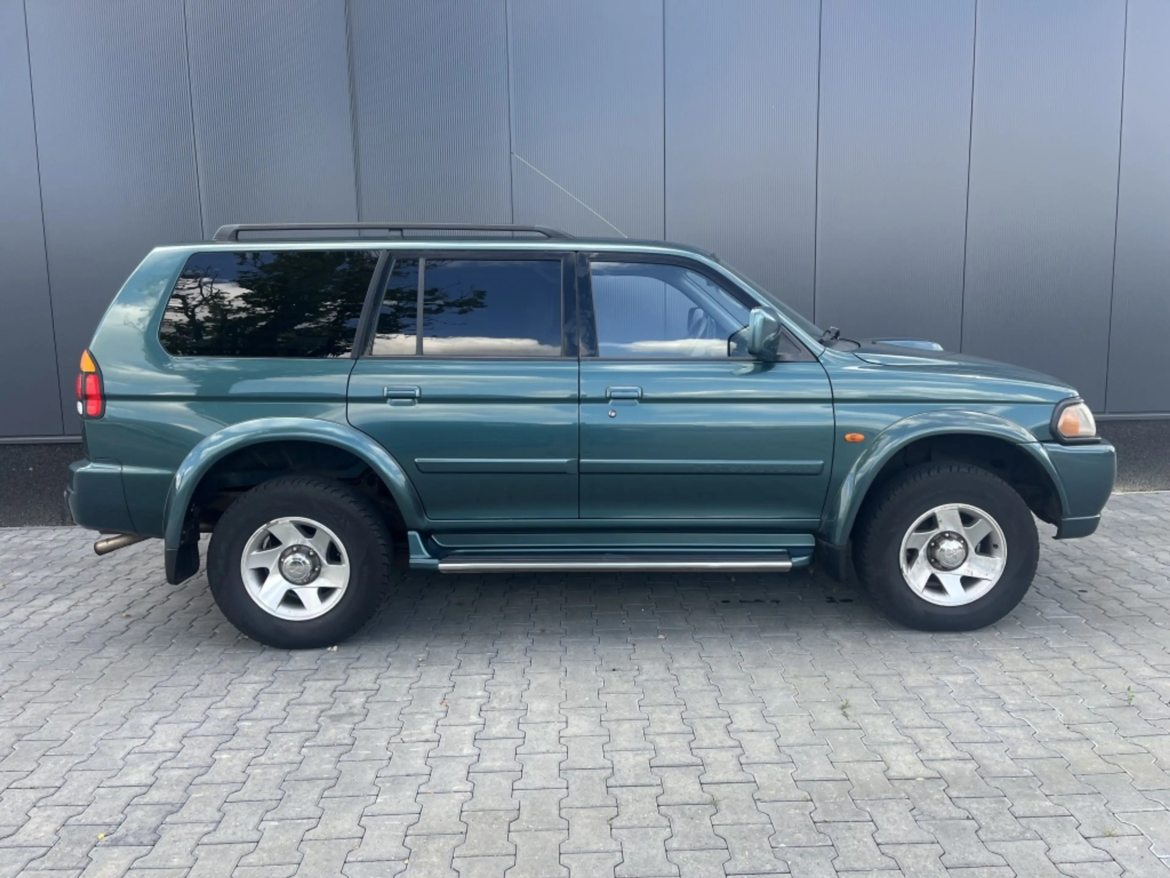 Mitsubishi Pajero Sport 2.5 TD GLS 2004 5-Persoons Airco Trekhaak — photo 4