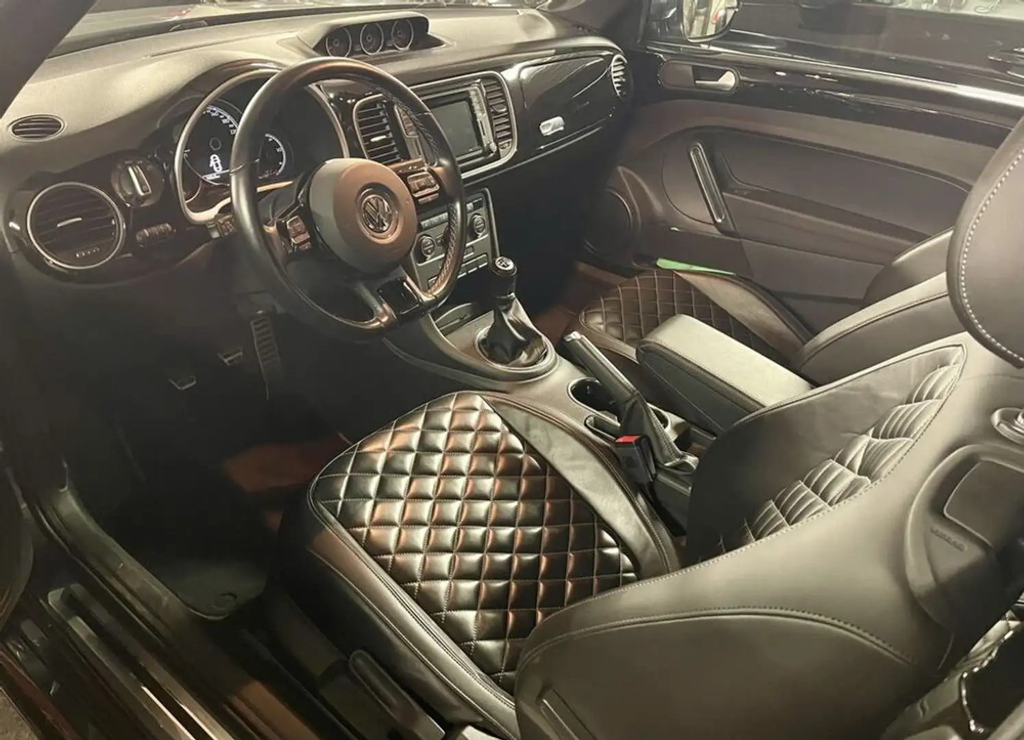 Volkswagen Beetle Sport R-Line Gris - 2