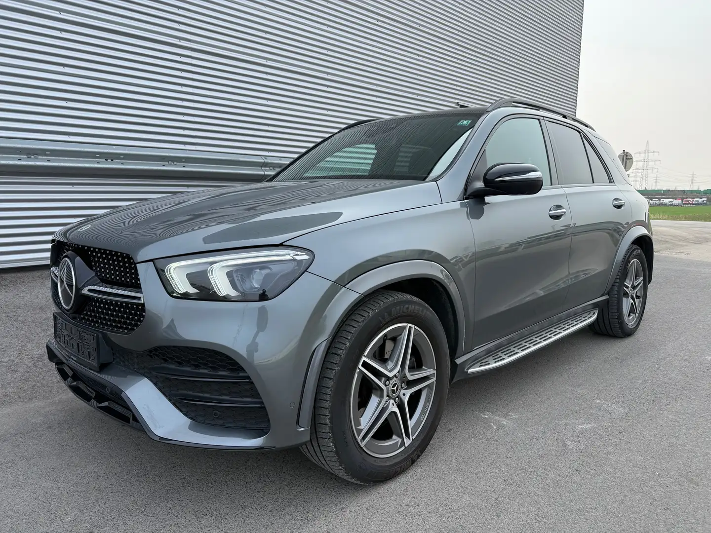 Mercedes-Benz GLE 300 d 4Matic Aut. ID:79 Grau - 2