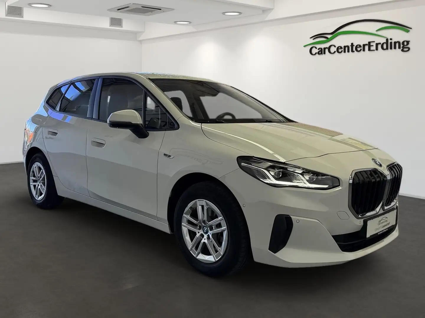 BMW 225 225e xDrive*ActiveTourer*a.LED*ACC*360*AHK*HUD* Weiß - 2