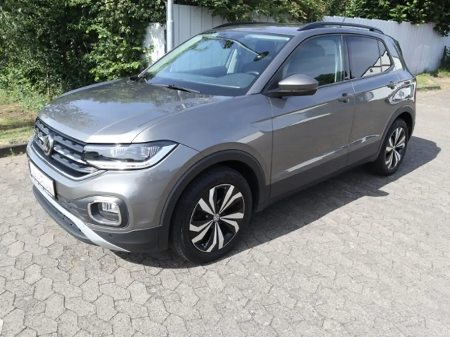 Volkswagen T-Cross "UNITED" 1.5 TSI DSG ACC/APP/LED Gris - 2