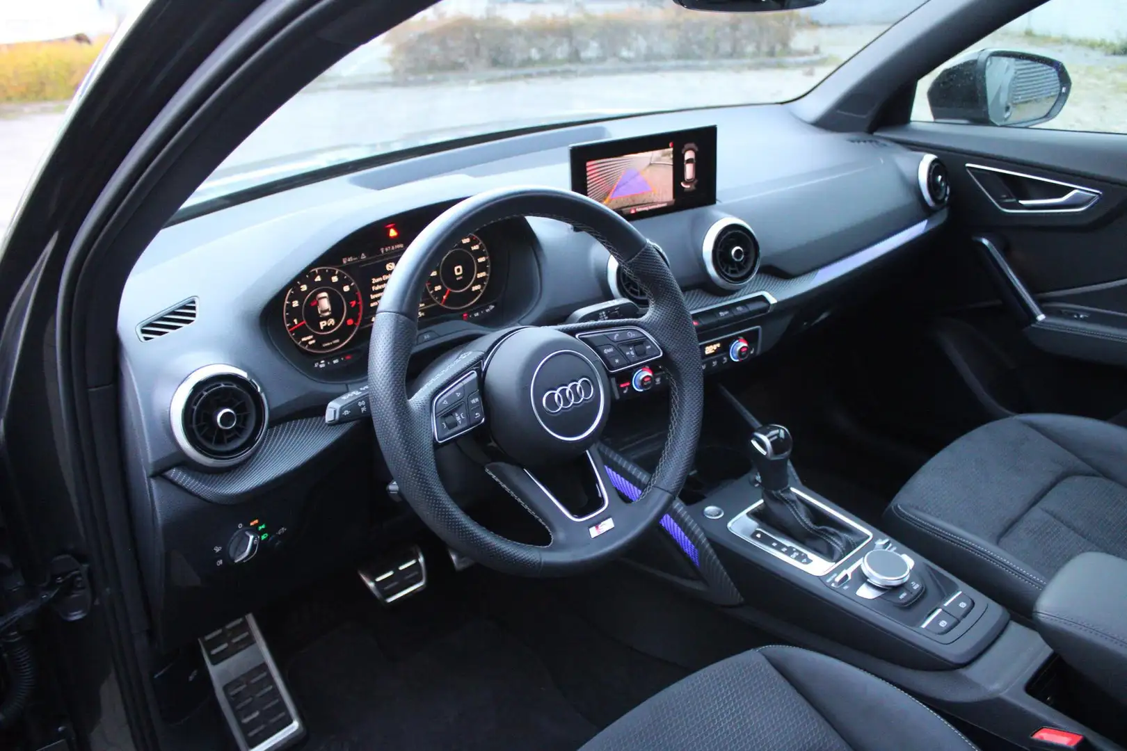 Audi Q2 35 TFSI 2x S-Line | Panoramadak | Matrix | Elektri Gris - 2