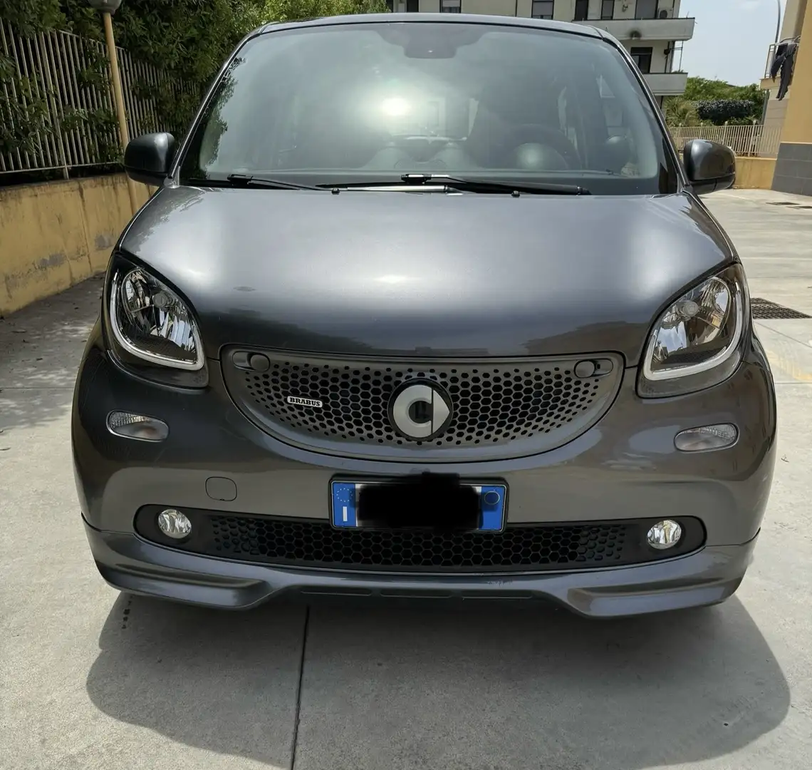 smart brabus Brabus Xclusive forfour ITALIANA Šedá - 1