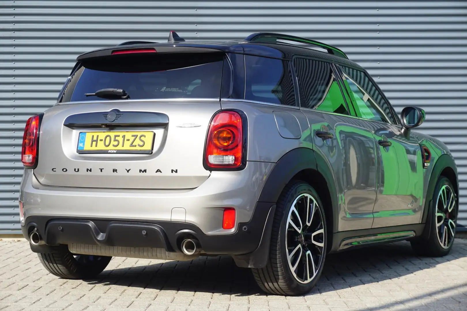 MINI John Cooper Works Countryman Mini 2.0 306pk ALL4 Chili | Panoramadak | Stoelver Gris - 2