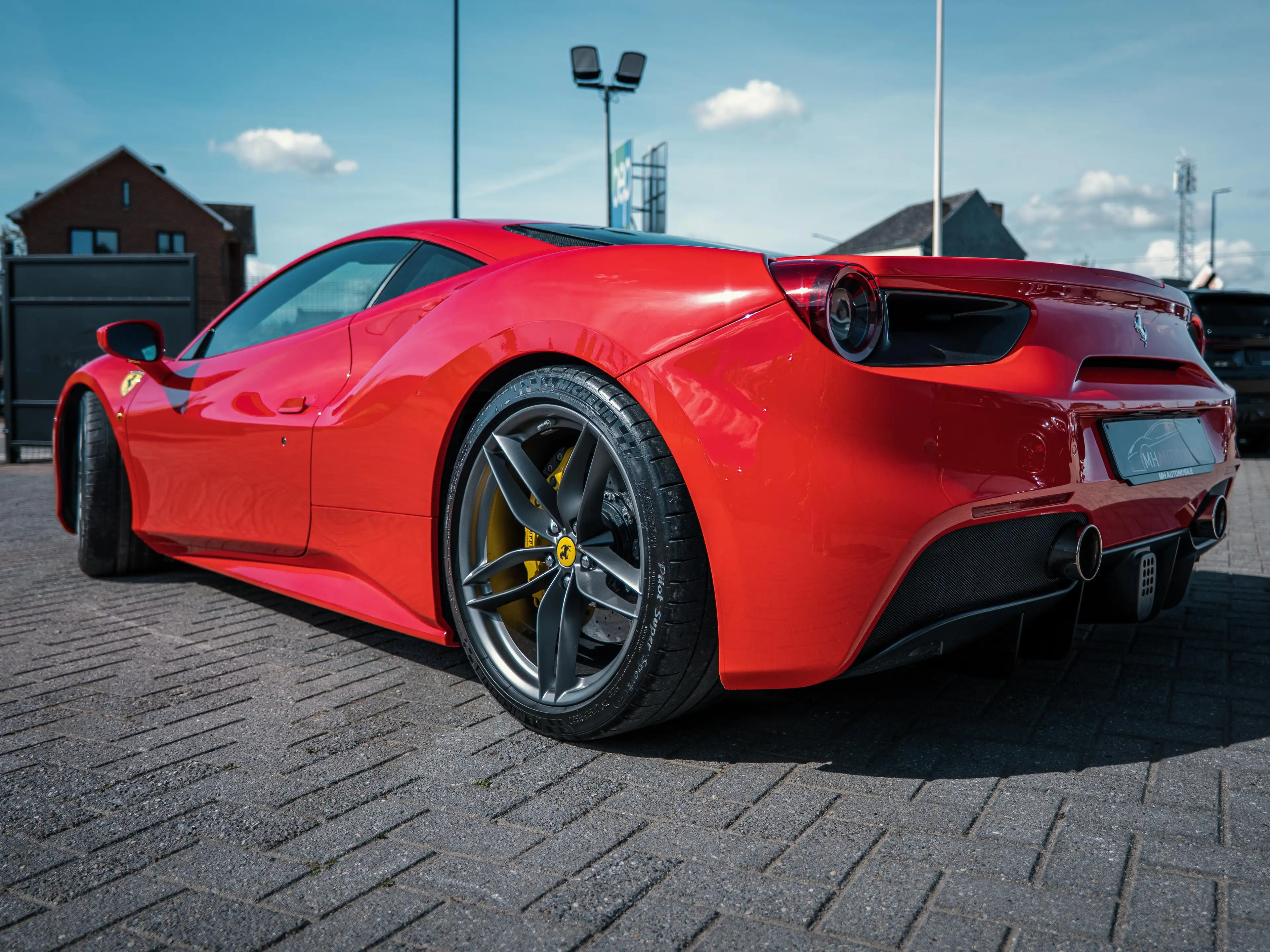 Ferrari 488 488 Spider 3.9 Turbo V8 F1 — photo 7