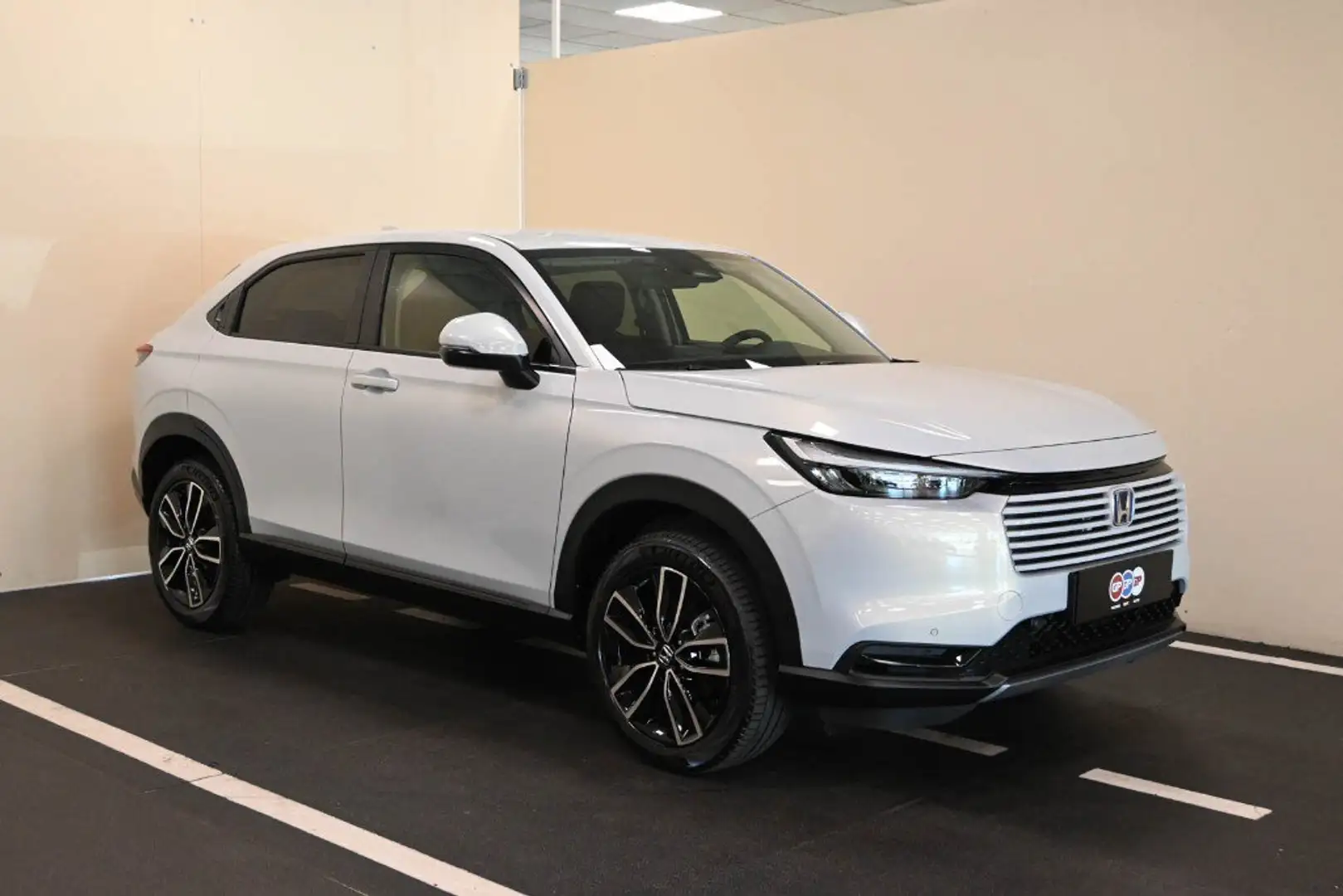 Honda HR-V HR-V 1.5 Hev eCVT Elegance Bílá - 1