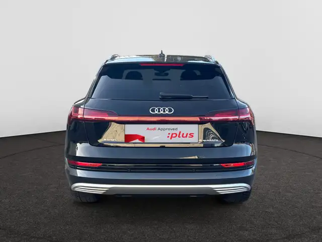 Audi E-Tron view 6