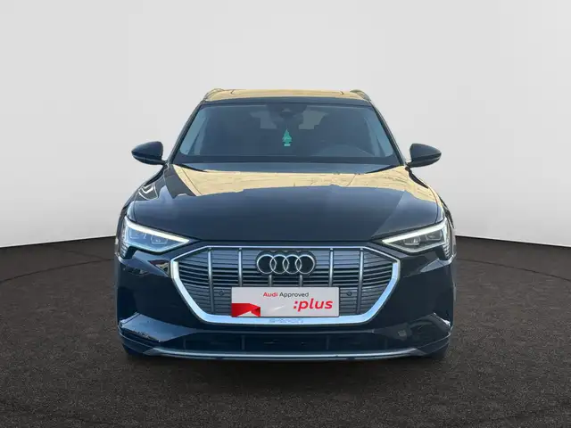Audi E-Tron view 3