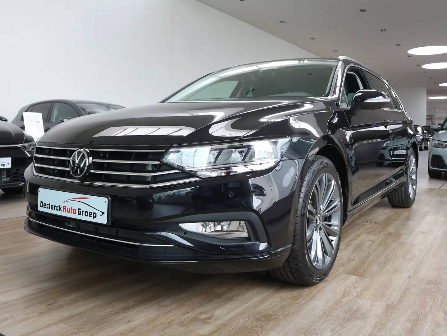 Volkswagen Passat Variant 2.0TDI DSG STYLE*NIEUW*0KM*VELE OPTIES*STOCK !!! Zwart - 1