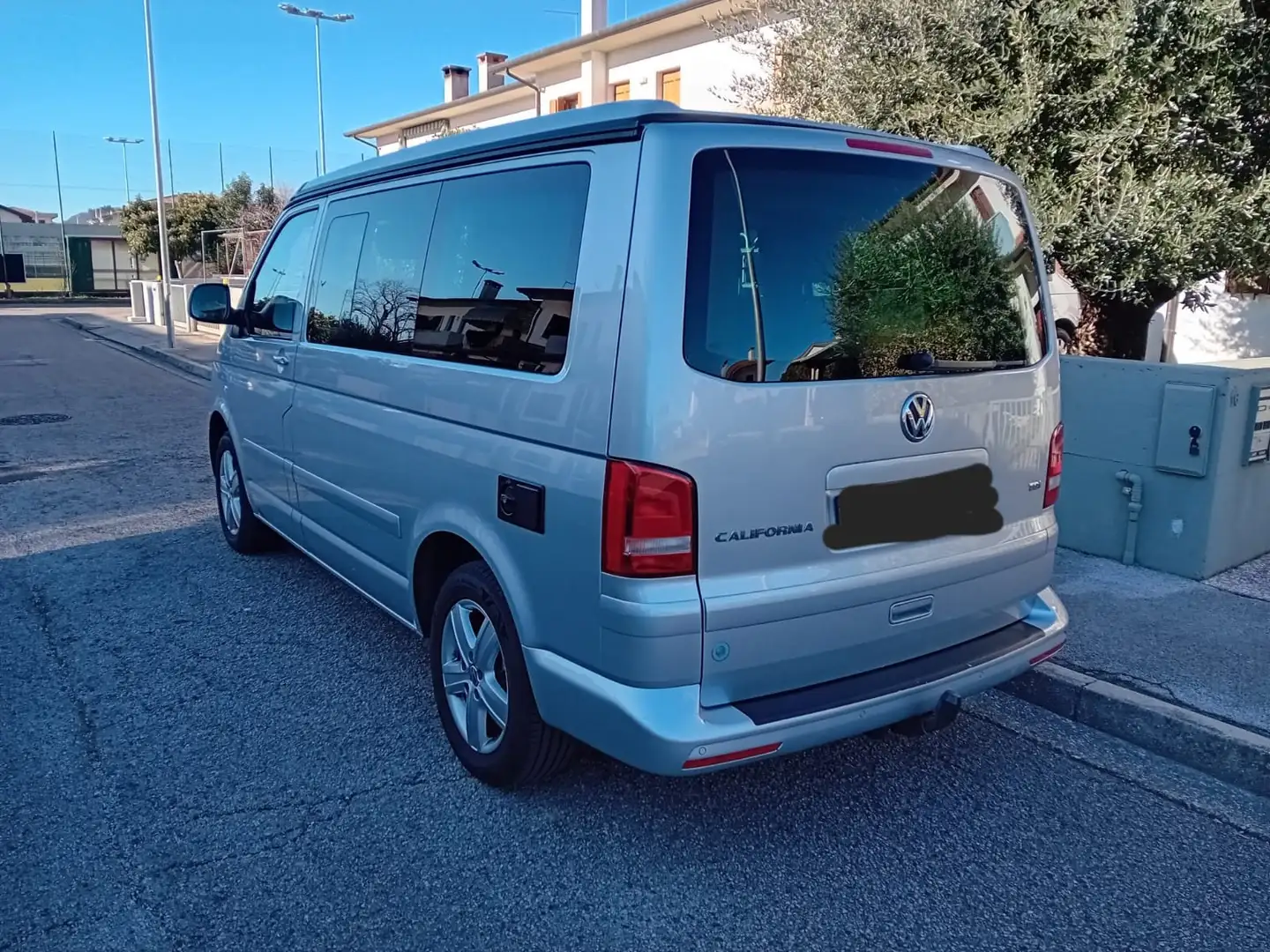 Volkswagen T5 California Modello T5.2 Argento - 2