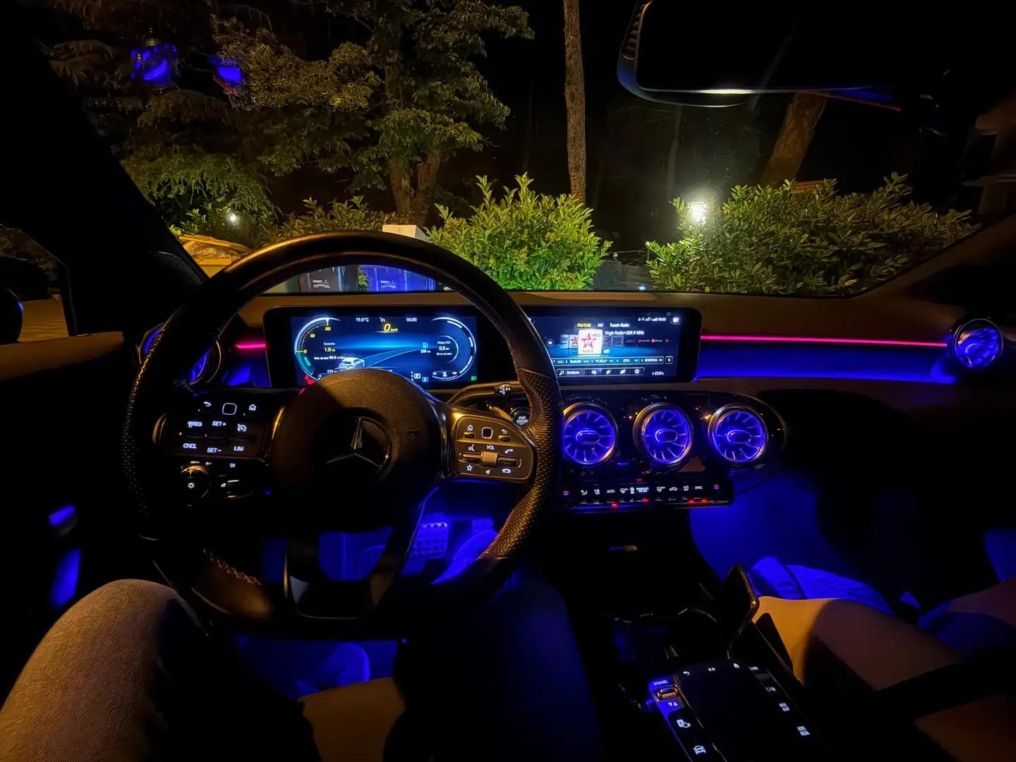 Mercedes-Benz 180 Premium Amg Noir - 1