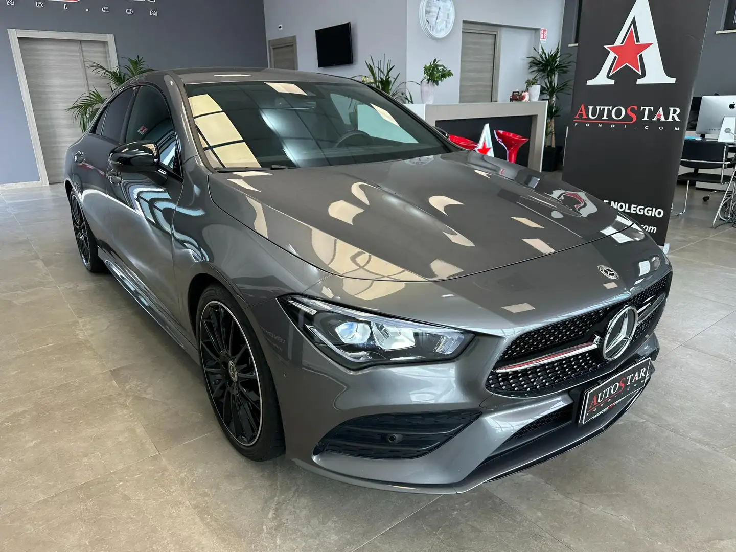 Mercedes-Benz CLA 200 200 d Premium auto Золотий - 1