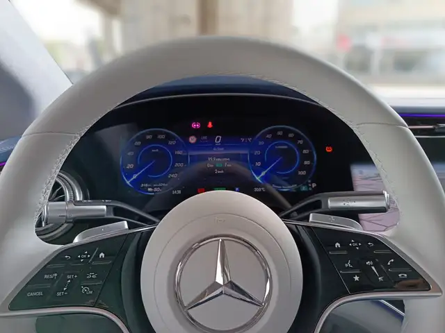 Mercedes-Benz EQS 580 4MATIC Edition ONE Ansicht 18