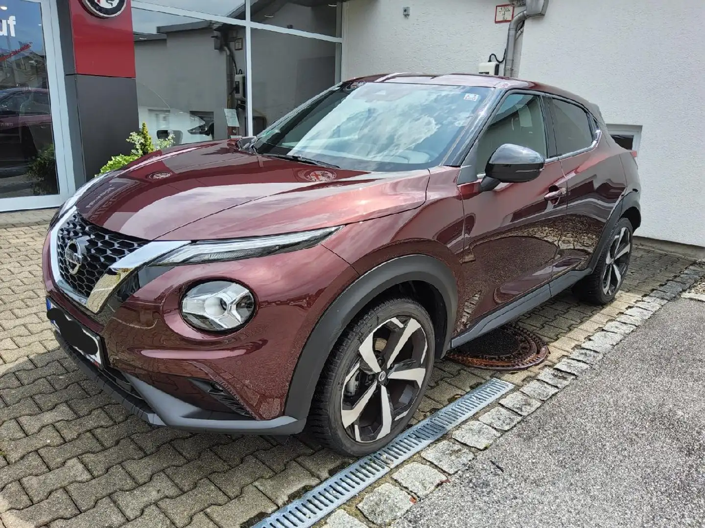 Nissan Juke Tekna Rot - 2