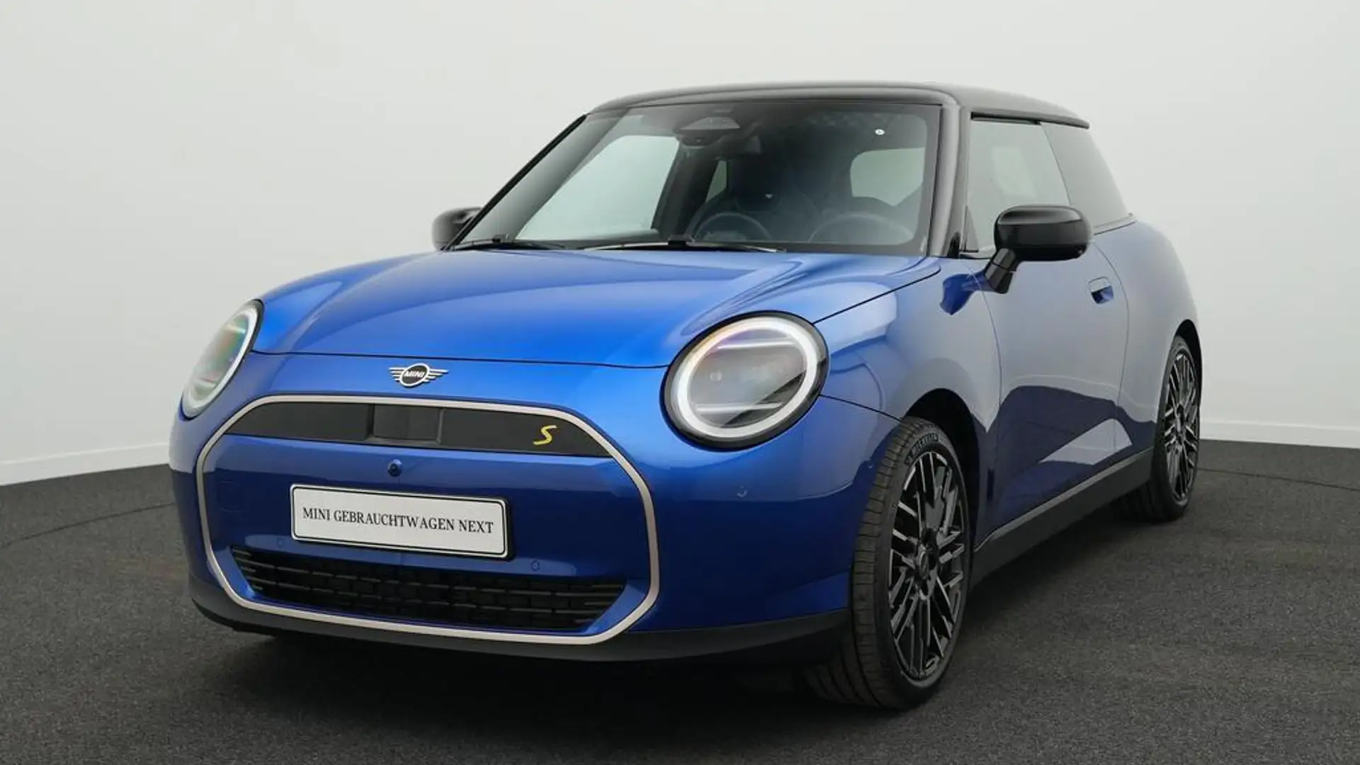 MINI Cooper SE Favoured Trim Bleu - 1
