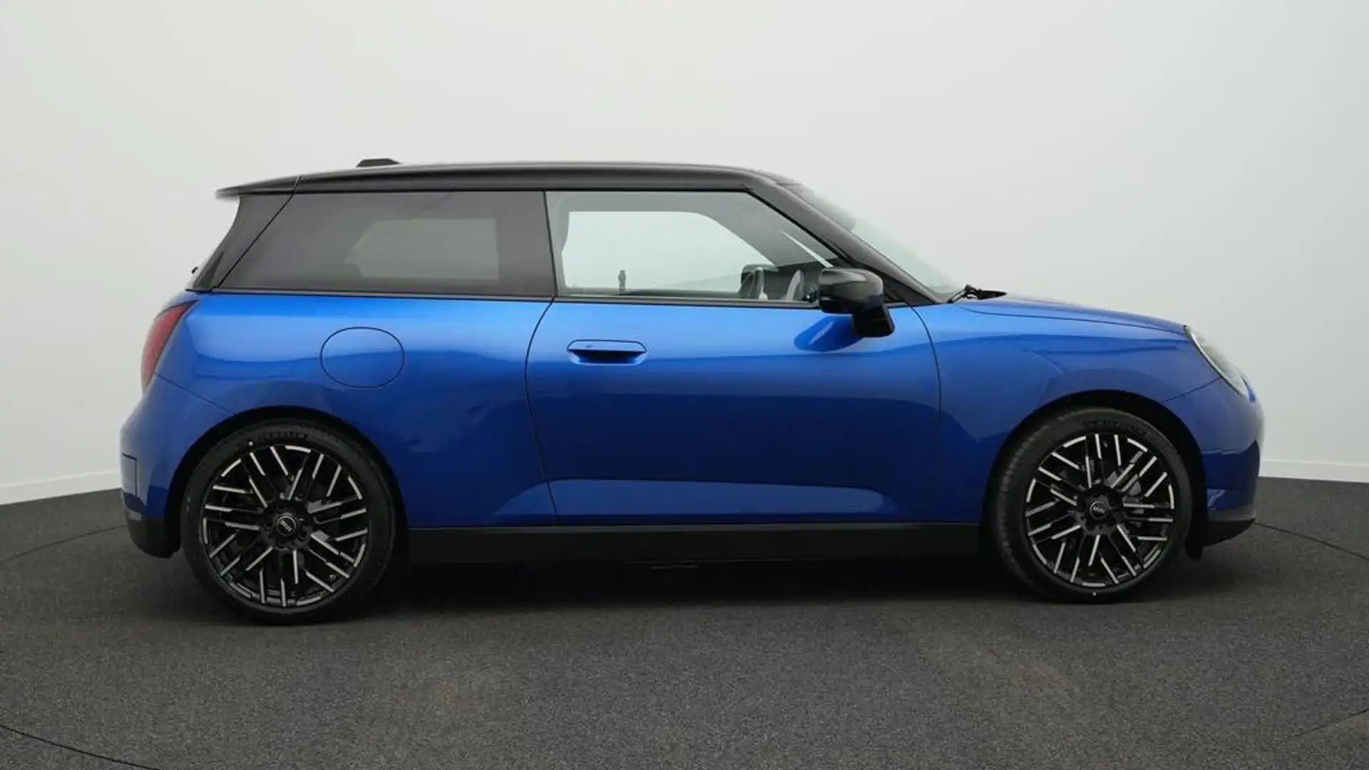 MINI Cooper SE Favoured Trim Bleu - 2