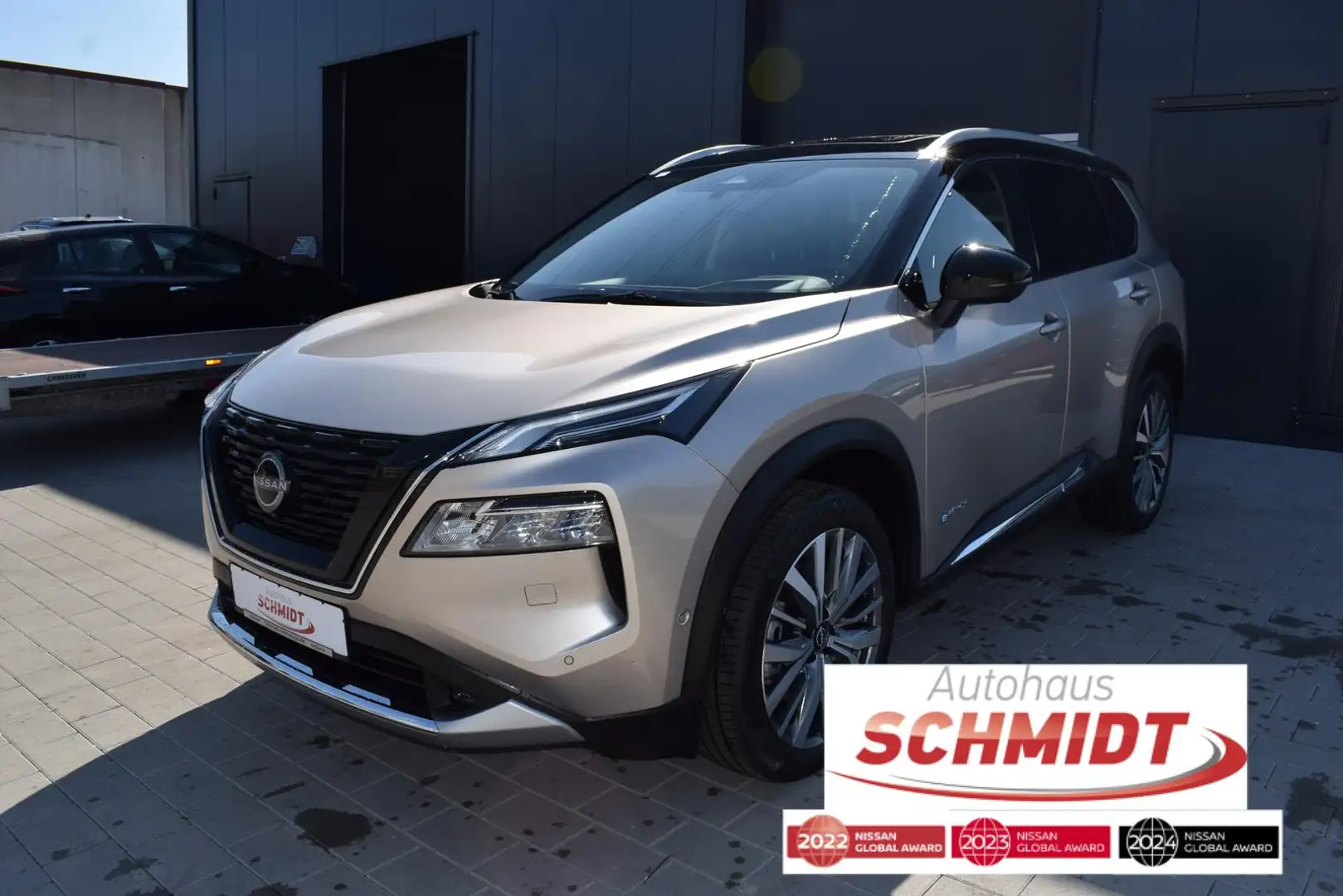 Nissan X-Trail 1.5 VC-T ePower 4x4 Tekna+ Silber - 1