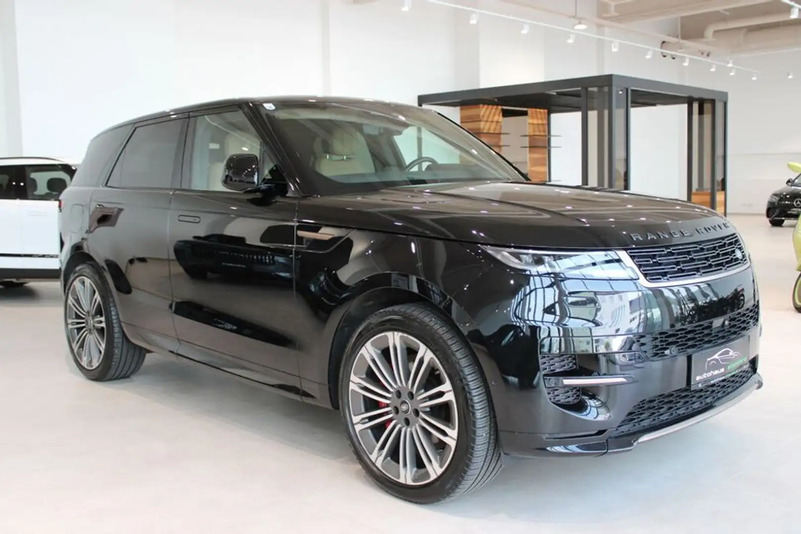 Land Rover Range Rover Sport Dynamic HSE Hybrid Schwarz - 1