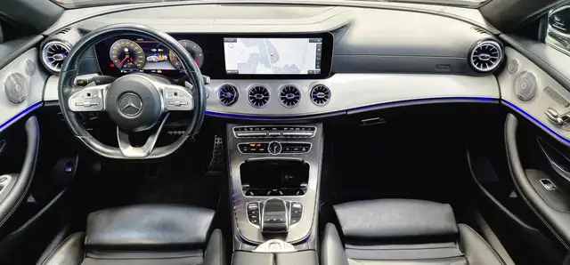 Mercedes-Benz 220 view 12