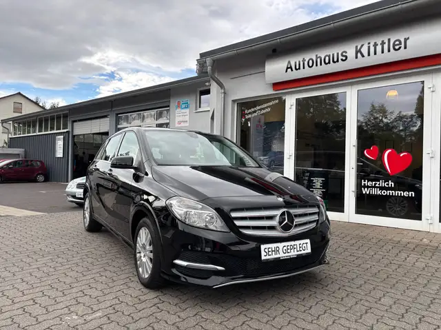 Mercedes-Benz B 200