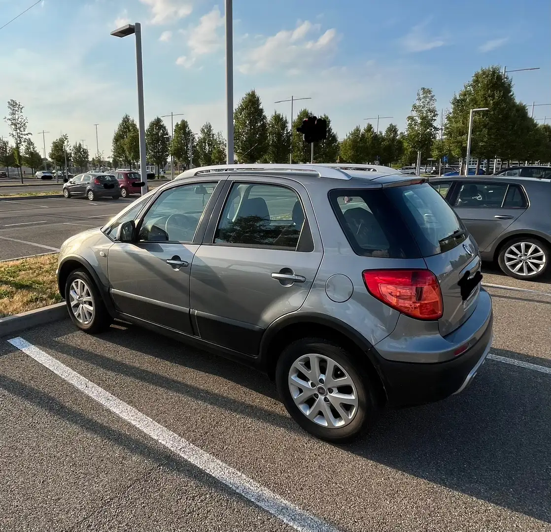 Fiat Sedici Sedici 1.6 16v Dynamic 4x4 120cv Šedá - 1