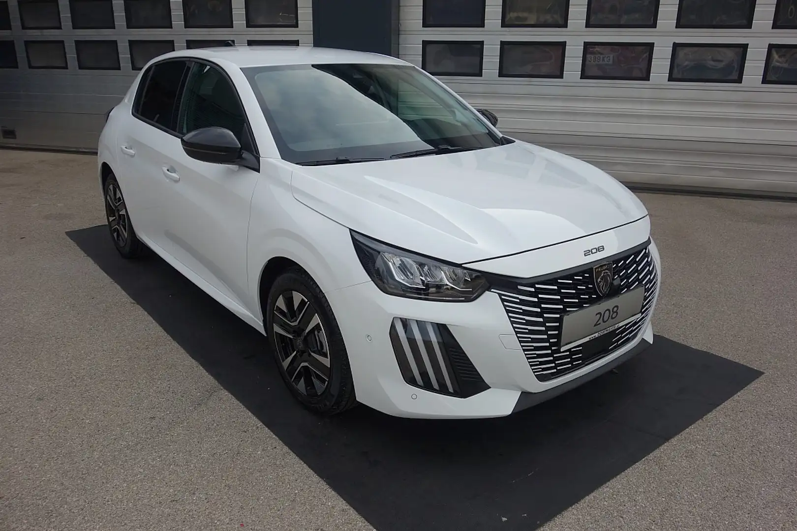 Peugeot 208 PureTech 100 S&S Allure Weiß - 1
