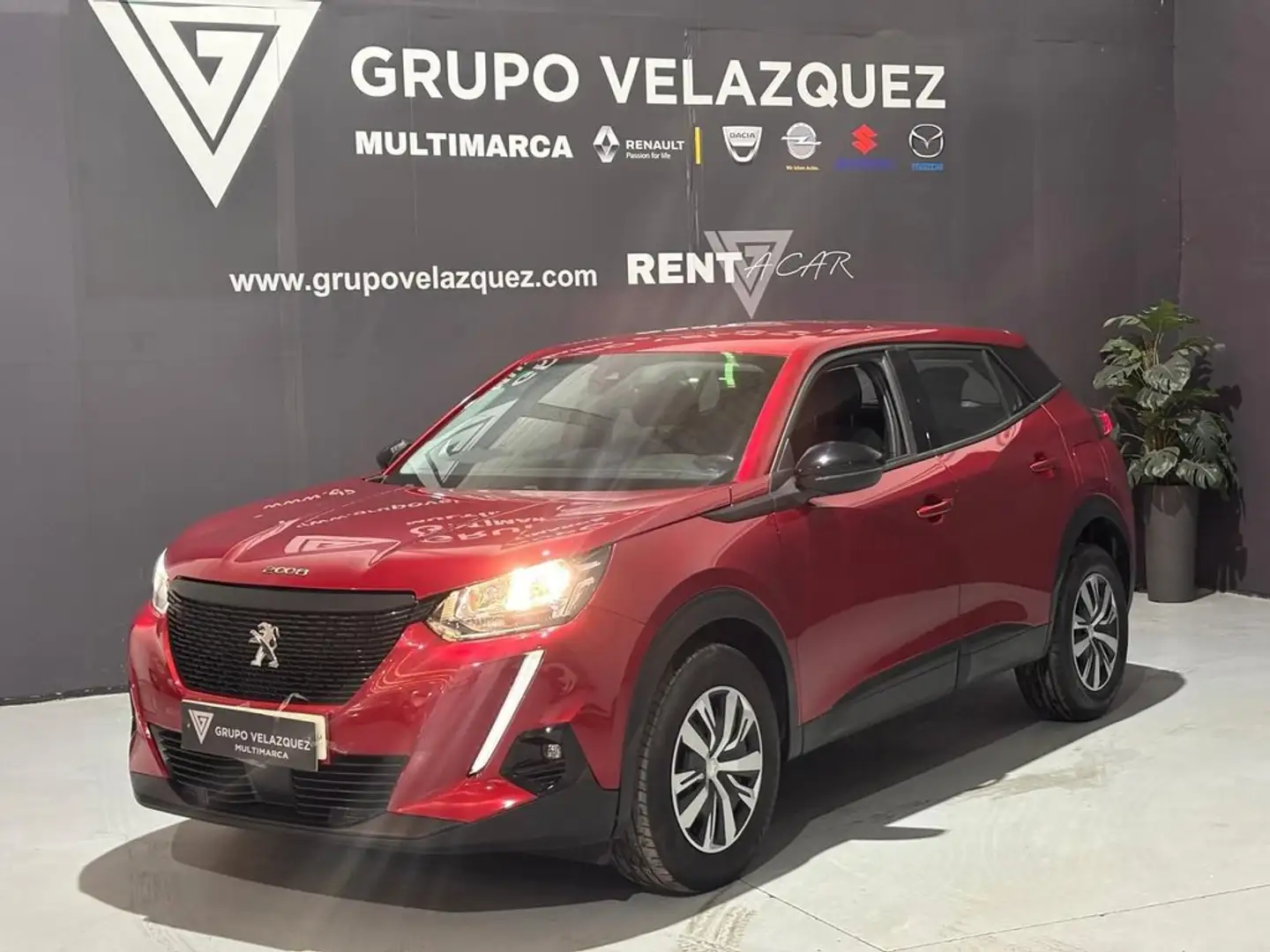 Peugeot 2008 1.6 BlueHDI S&S Active 100 Rojo - 2