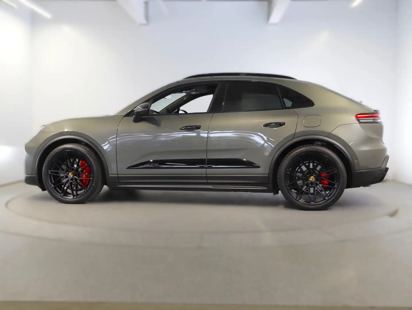 Porsche Macan GTS Grün - 2