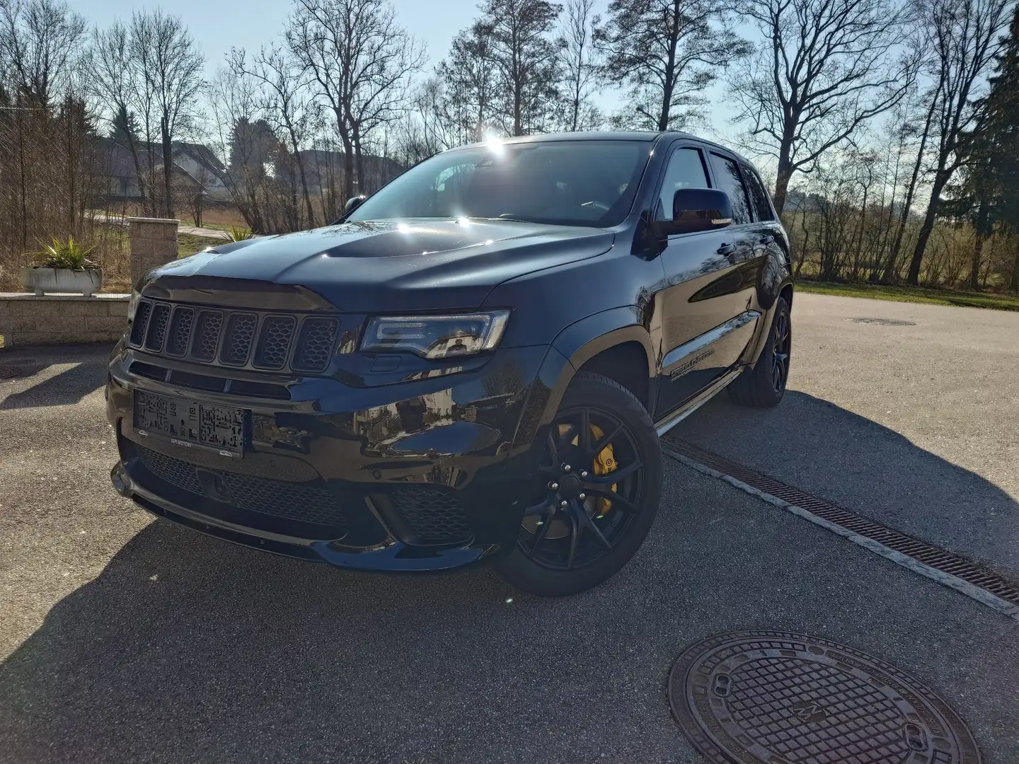Jeep Grand Cherokee 6,2 V8 Trackhawk Supercharged Schwarz - 1