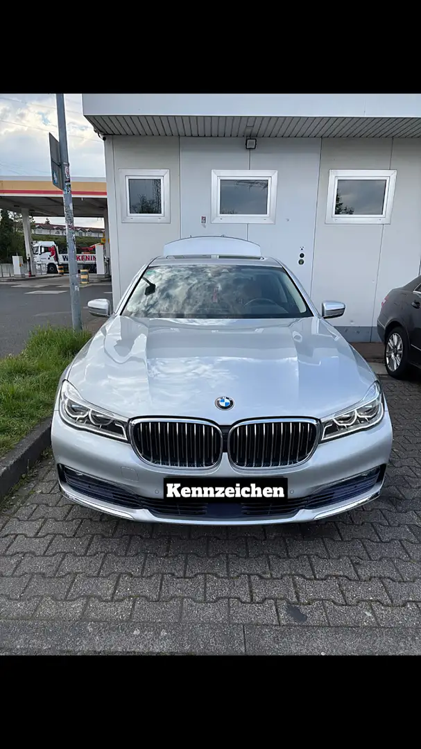 BMW 730 Plateado - 1