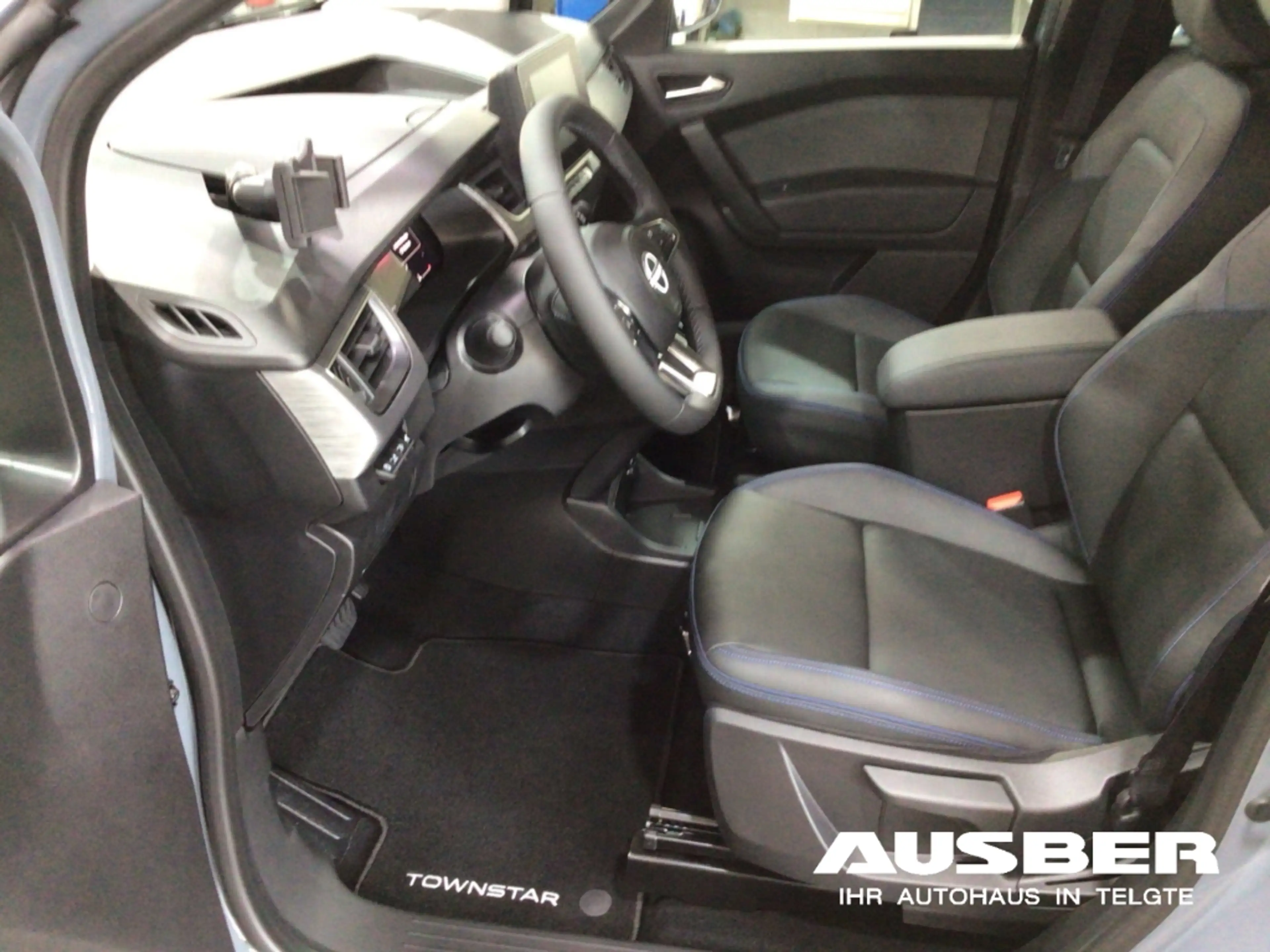 Nissan Townstar Kombi L2 7Sitzer Tekna Automatik — photo 6