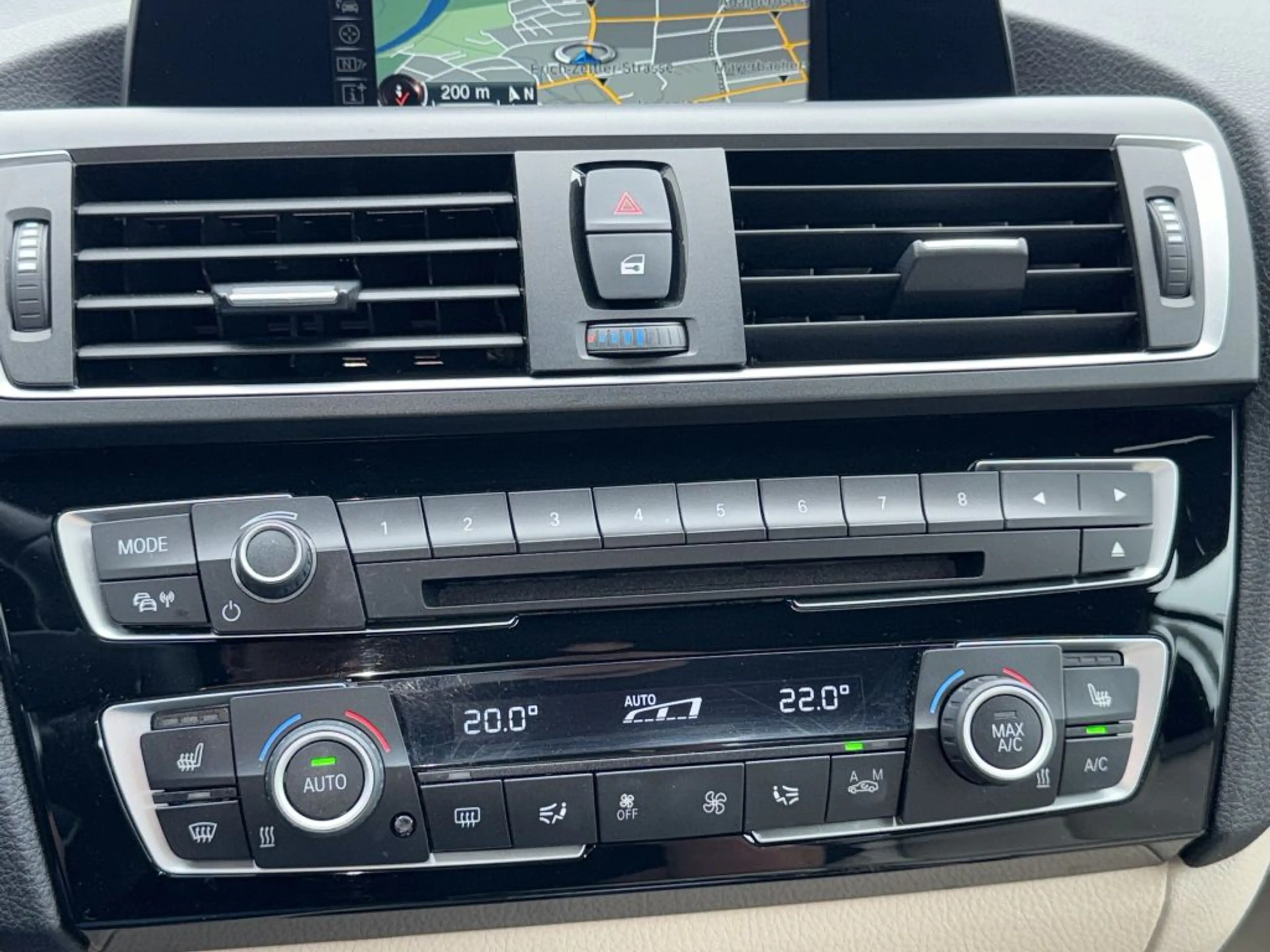 BMW 240 M240i Cabrio Autom.,Navi,Kamera,Sitzhzg.,Deutsch — photo 12